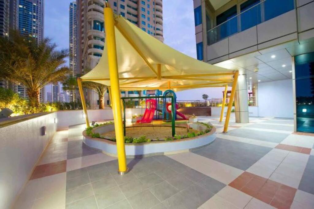 1 Bed Apartment With Sea View, Pool, Gym & Free Parking In Dubai Marina מראה חיצוני תמונה