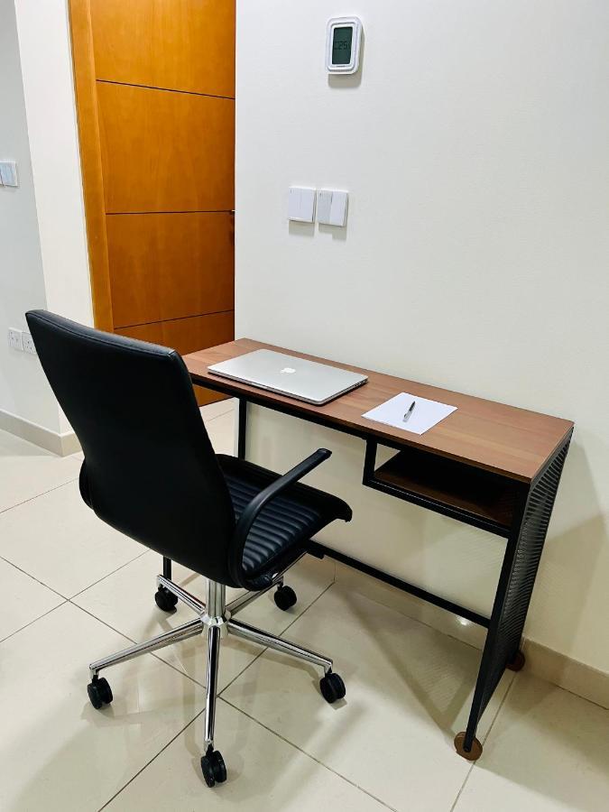 1 Bed Apartment With Sea View, Pool, Gym & Free Parking In Dubai Marina מראה חיצוני תמונה